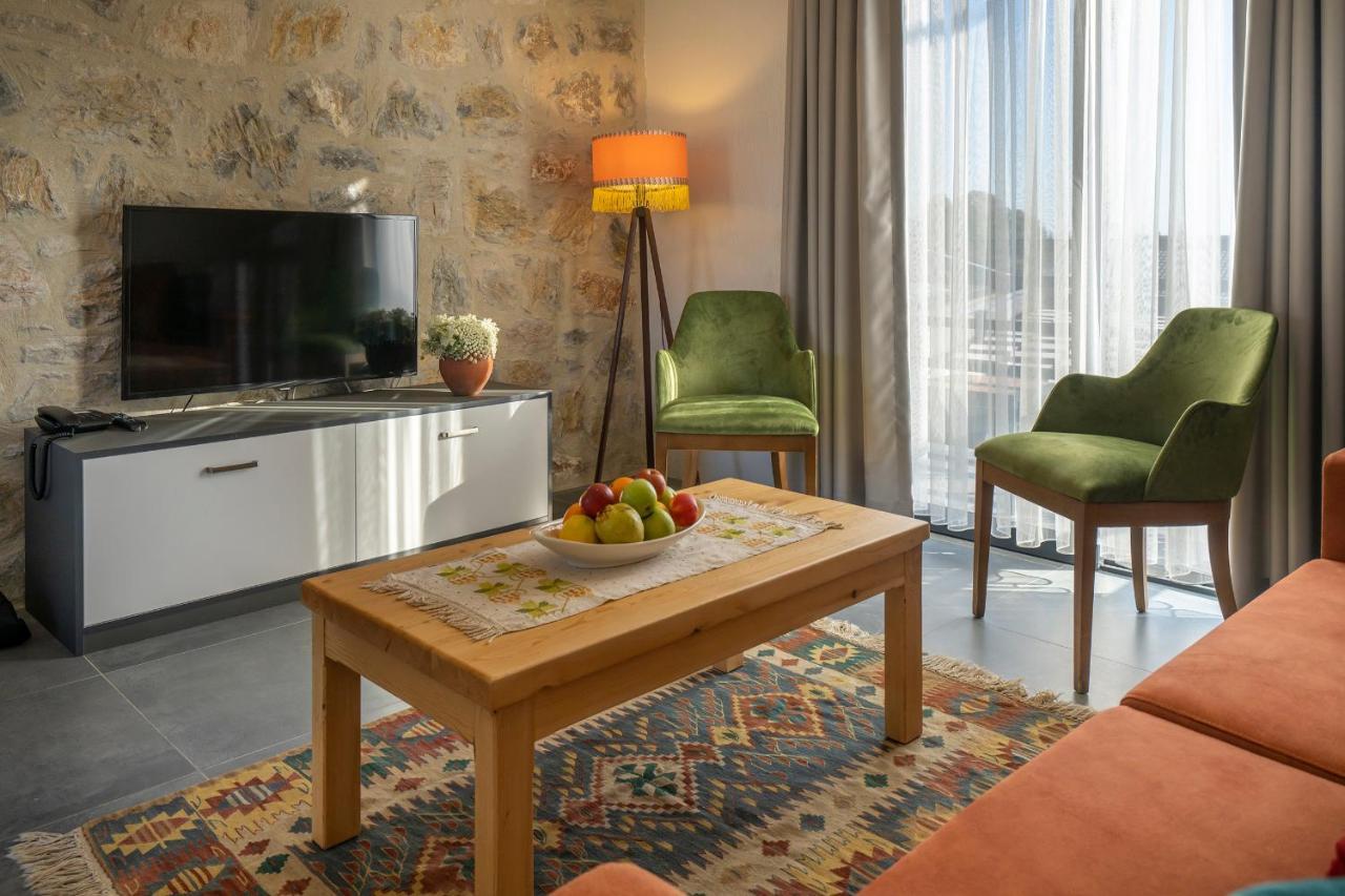 Dadya Bora Hotel Emecik Bagian luar foto